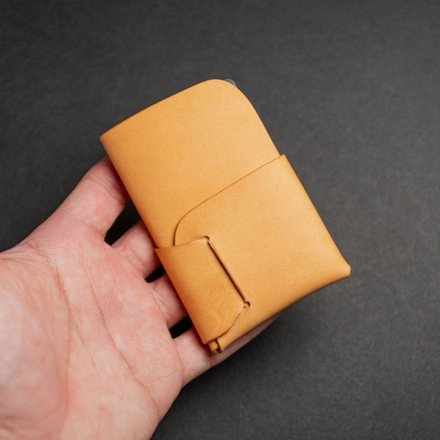 The roobie natural leather wallet