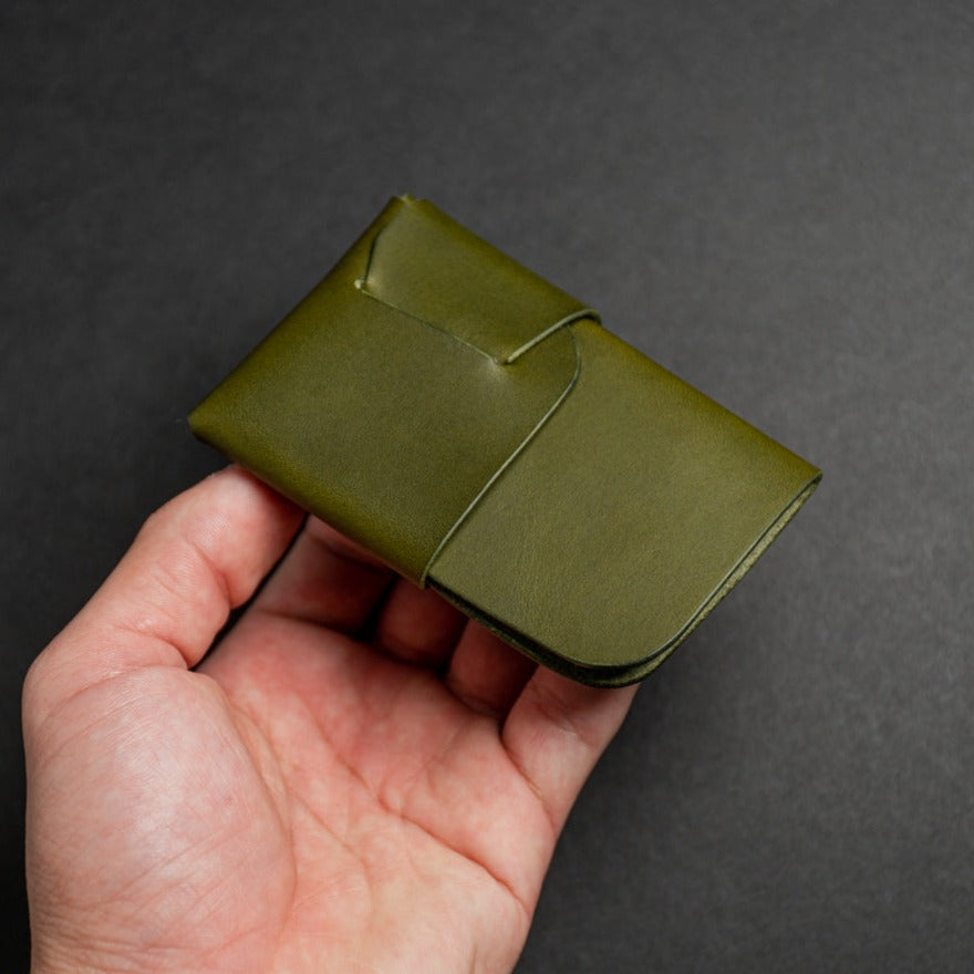 The roobie olive leather wallet