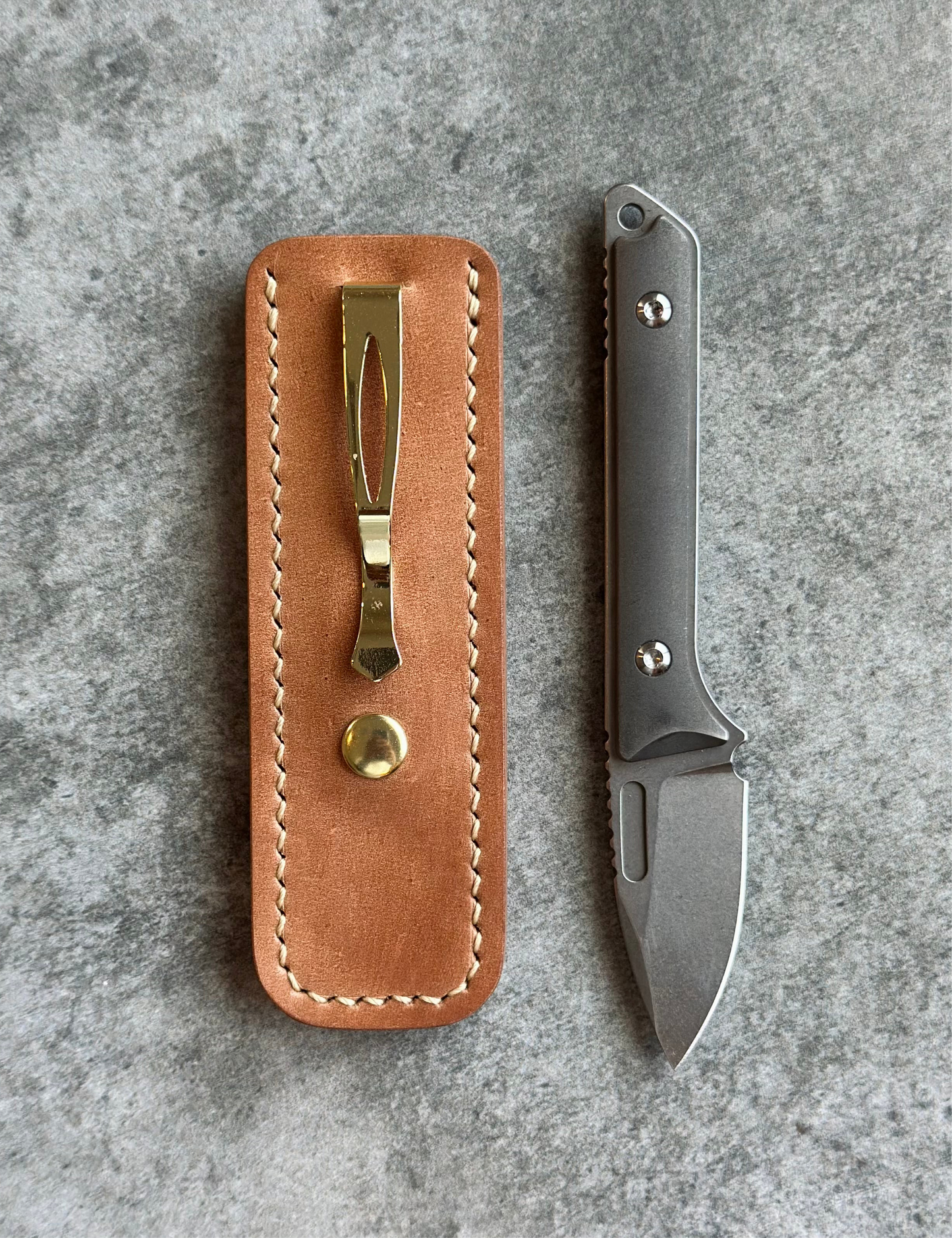 Natural Glazed Shell Cordovan TBC Pocket Sheath